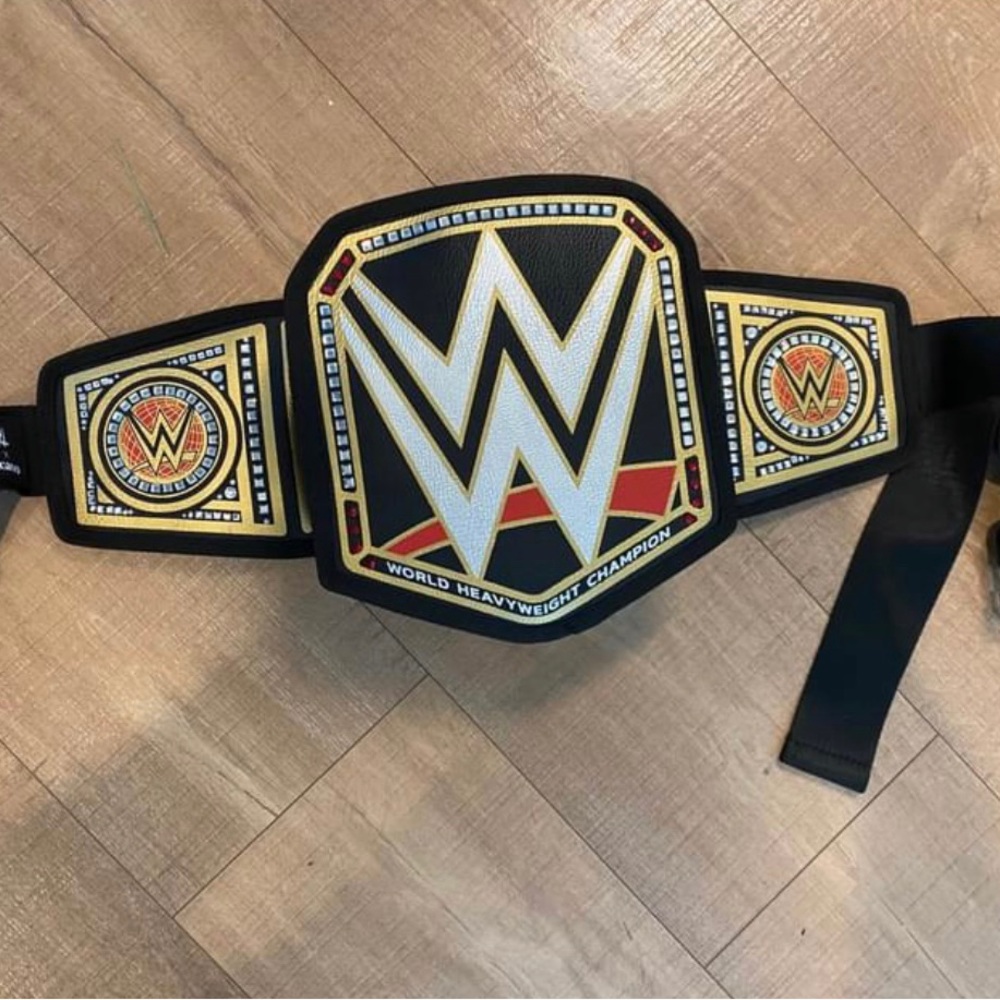 NWOT Igloo WWE Fanny Pack Cooler